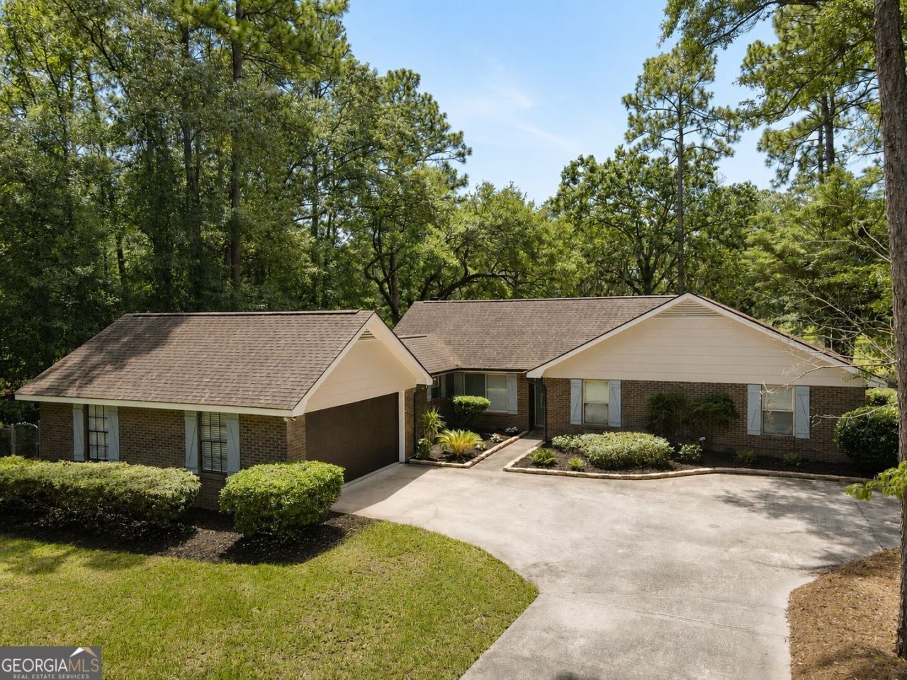 211 Cherokee Trail, Hinesville, GA 31313 Main Photo