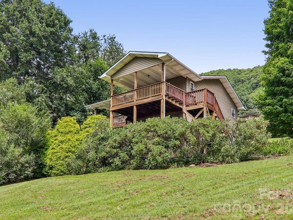 169 Highview Drive, Maggie Valley, NC 28751