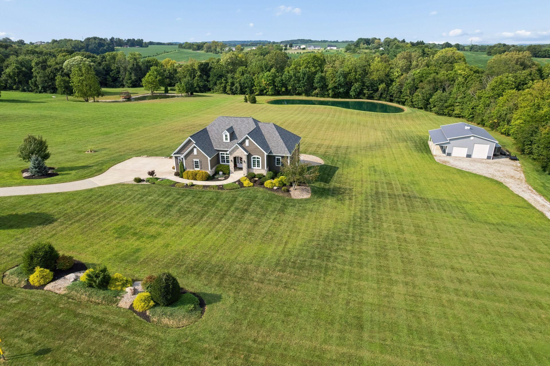 6004 Royalton Road Sw, Lancaster, OH 43130 Main Photo