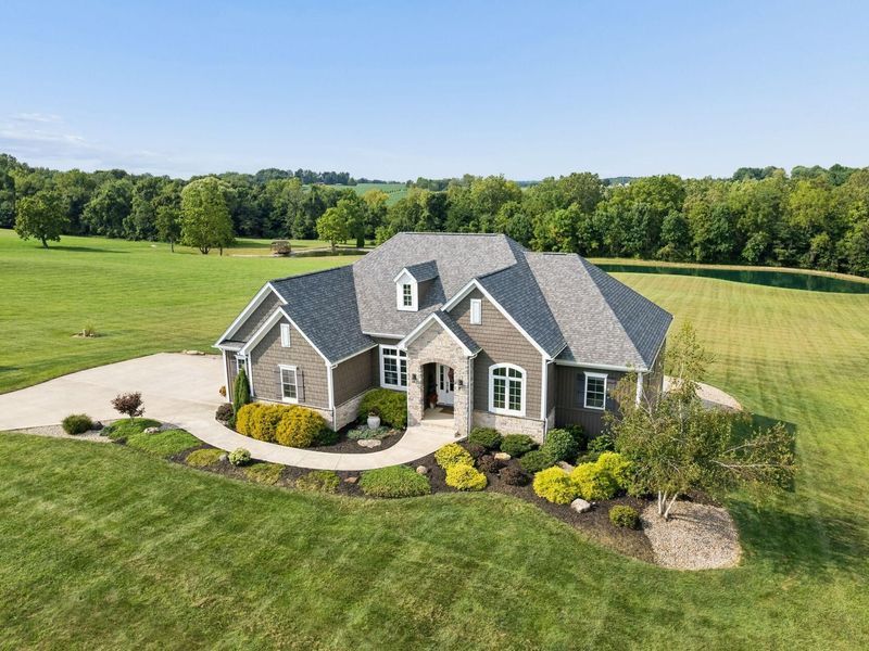 6004 Royalton Road SW, Lancaster, OH 43130 Photo 2
