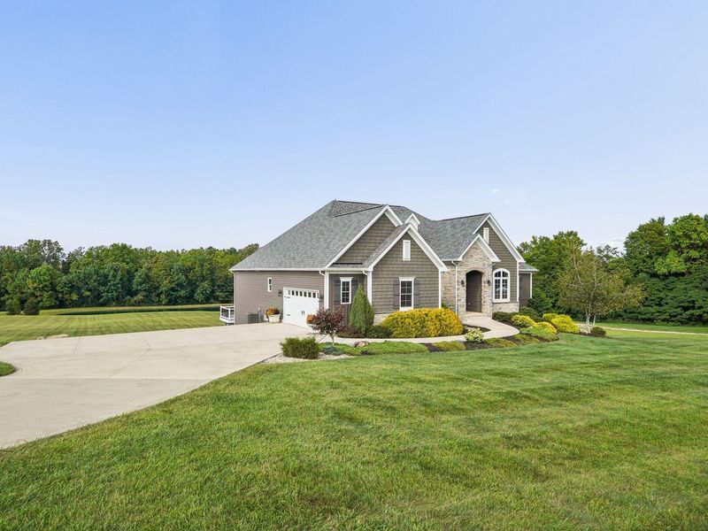 6004 Royalton Road SW, Lancaster, OH 43130 Photo 3
