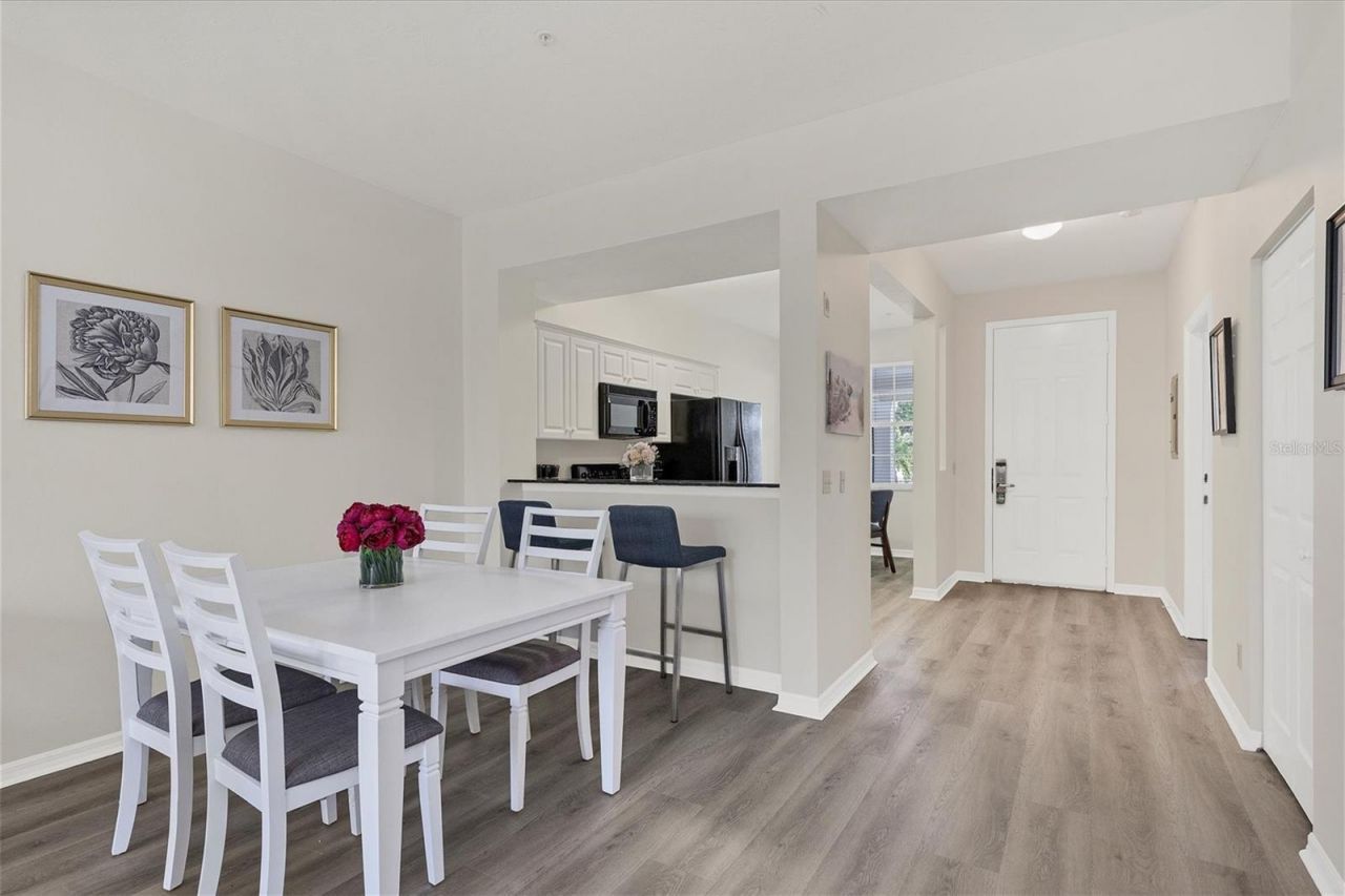 3506 54th Drive W, Unit 202, Bradenton, FL 34210 Photo