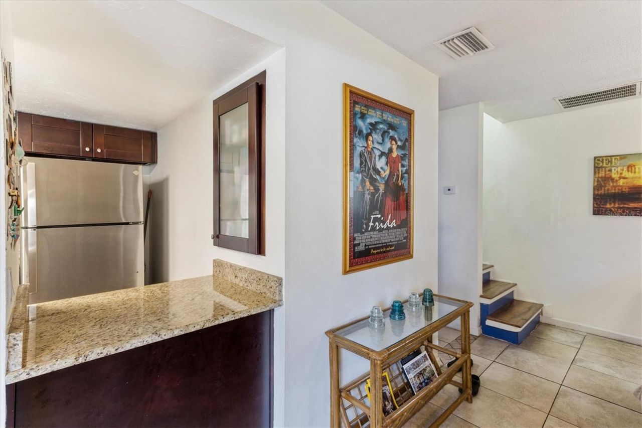 903 Byron Lane, Sarasota, FL 34243 Photo