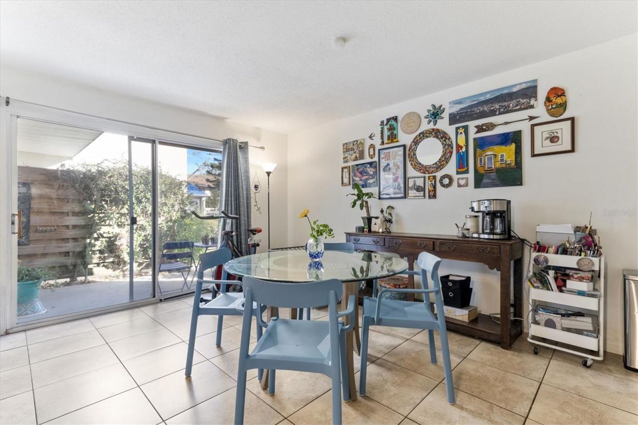 903 Byron Lane, Sarasota, FL 34243 Photo