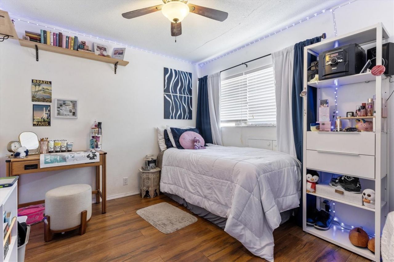 903 Byron Lane, Sarasota, FL 34243 Photo