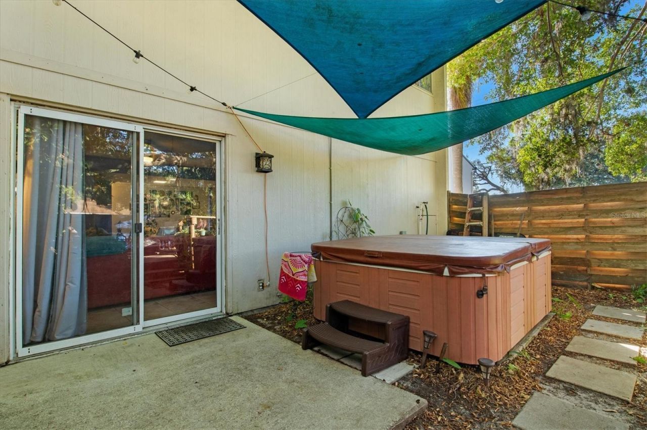 903 Byron Lane, Sarasota, FL 34243 Photo