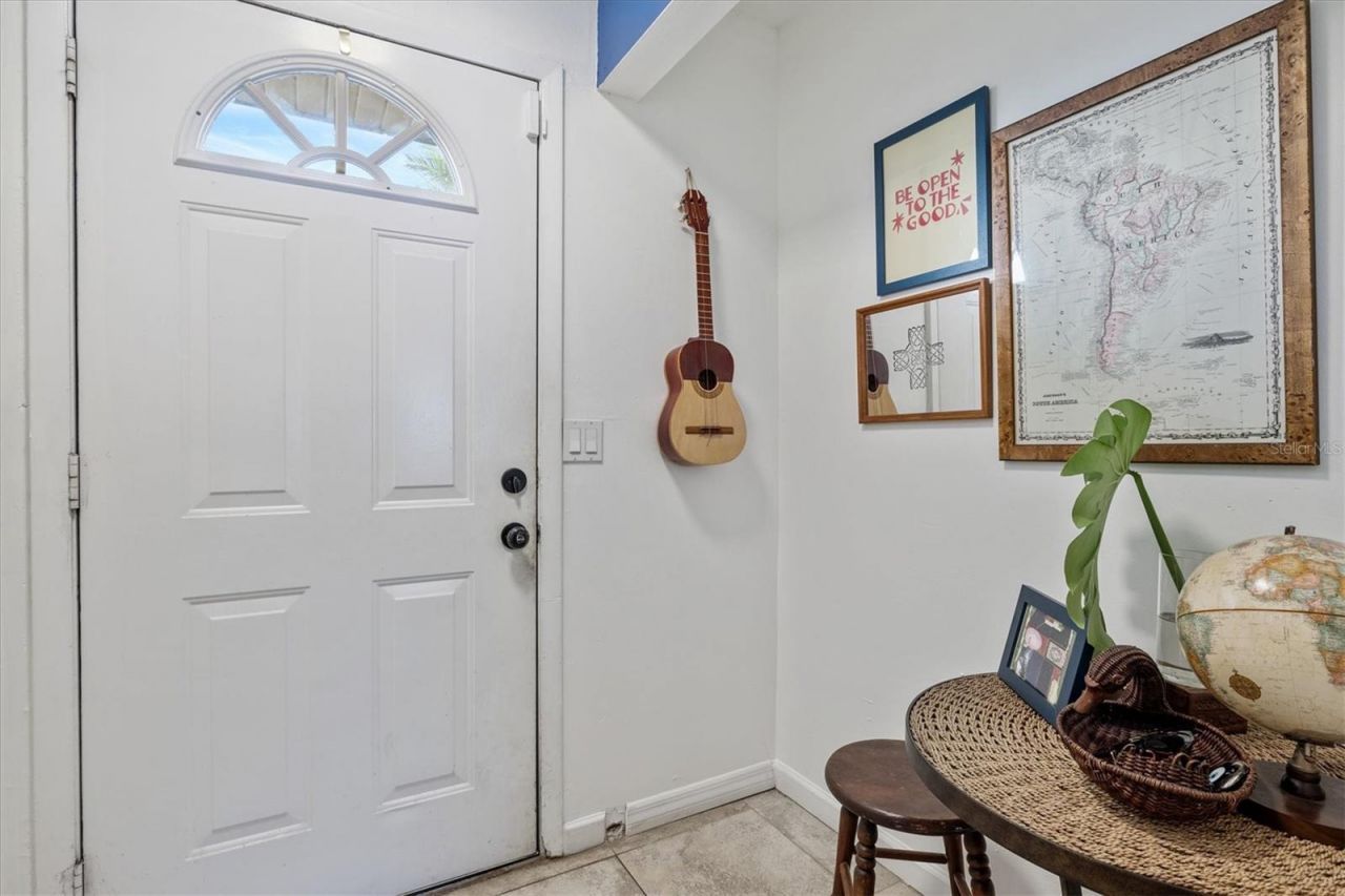 903 Byron Lane, Sarasota, FL 34243 Photo