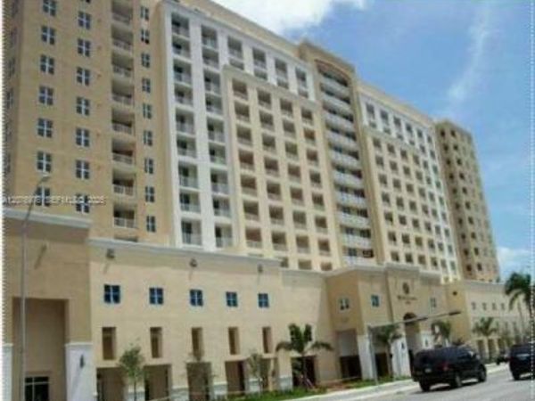117 NW 42 AV , Unit 504, Miami, FL 33126