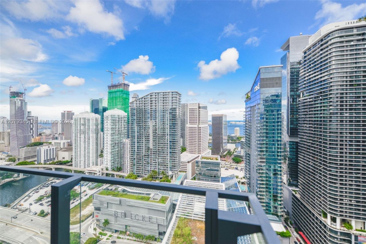 88 SW 7th St , Unit 3409, Miami, FL 33130 Photo