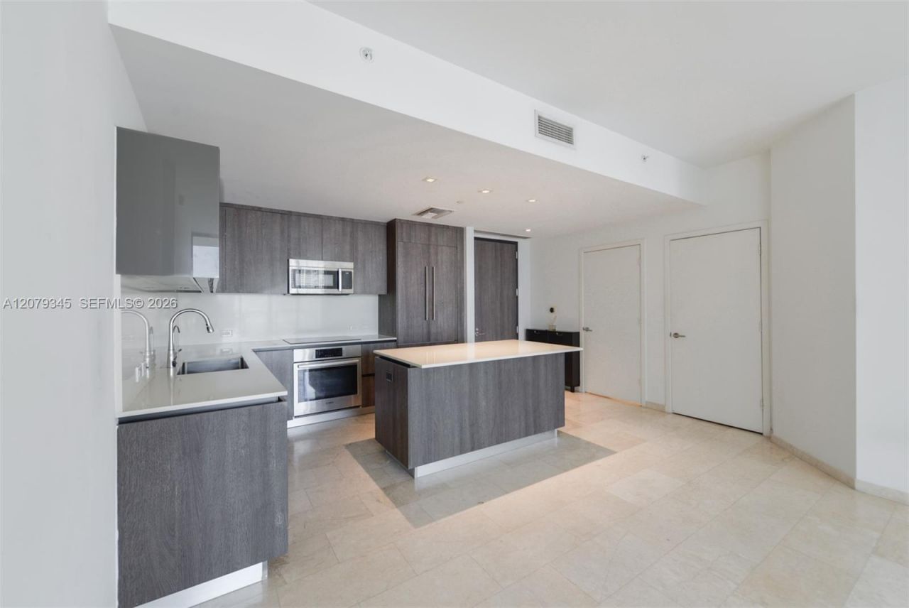 88 SW 7th St , Unit 3409, Miami, FL 33130 Photo