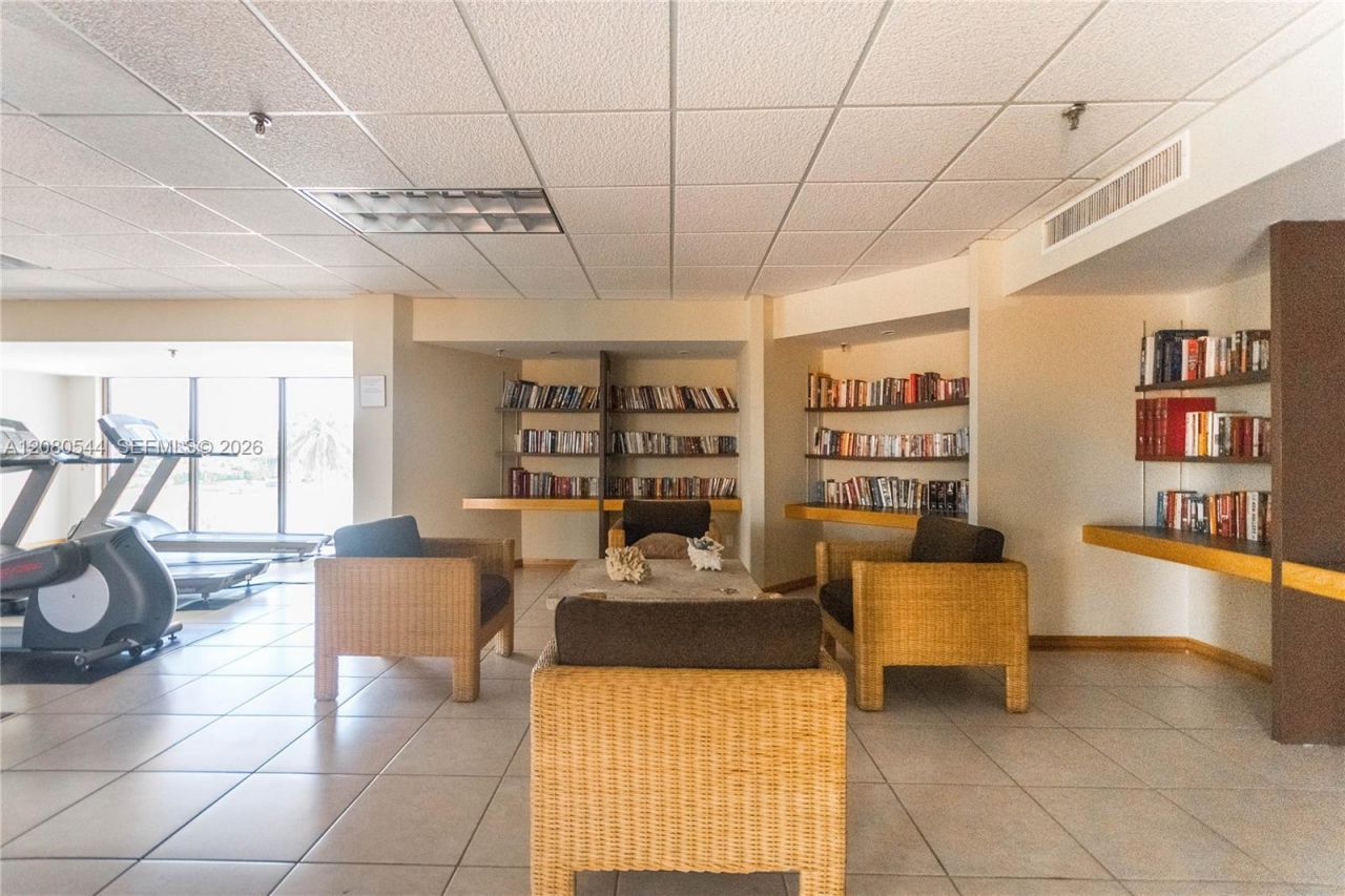 2401 Collins Ave, Unit 712, Miami Beach, FL 33140 Photo