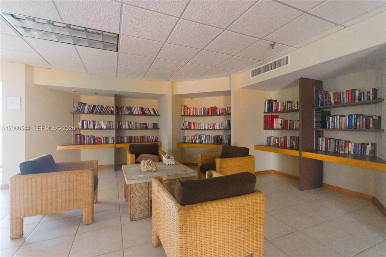 2401 Collins Ave, Unit 712, Miami Beach, FL 33140 Photo