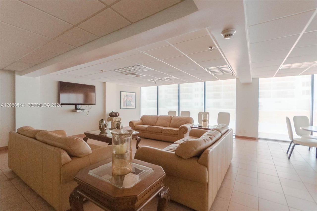 2401 Collins Ave, Unit 712, Miami Beach, FL 33140 Photo