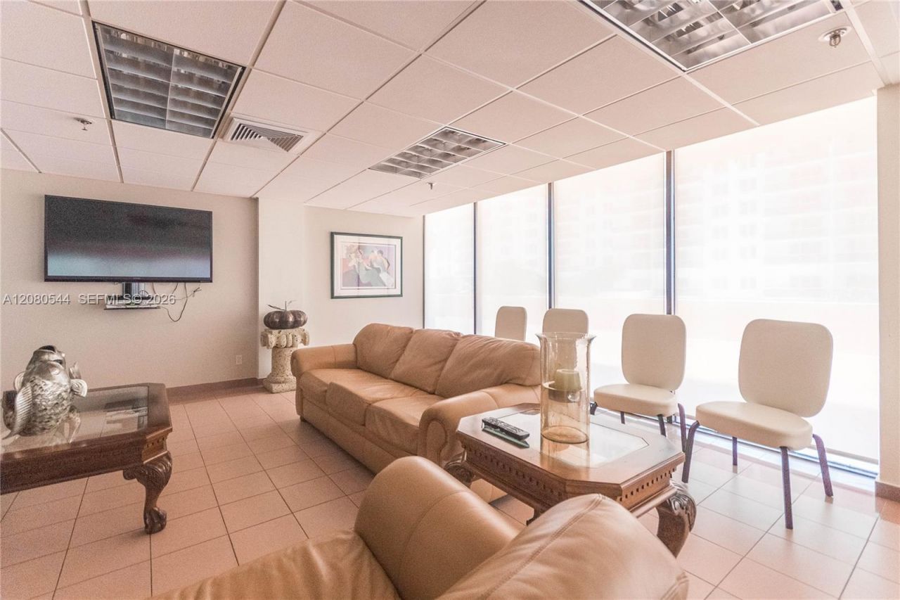 2401 Collins Ave, Unit 712, Miami Beach, FL 33140 Photo