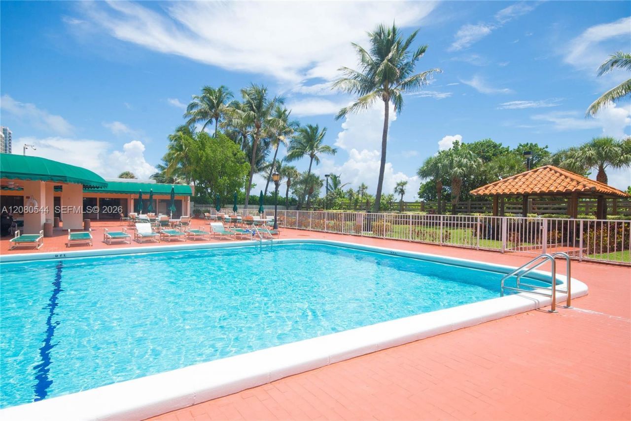 2401 Collins Ave, Unit 712, Miami Beach, FL 33140 Photo