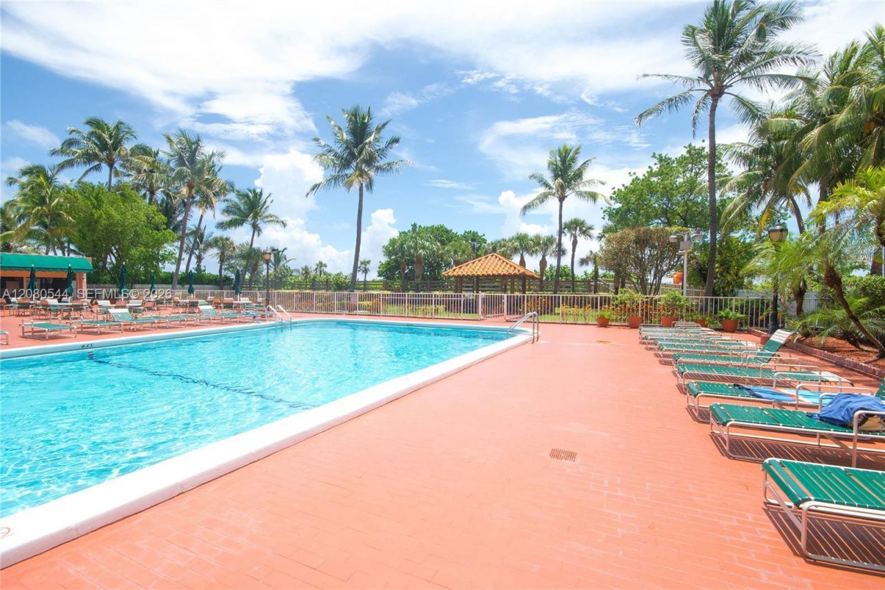2401 Collins Ave, Unit 712, Miami Beach, FL 33140 Photo