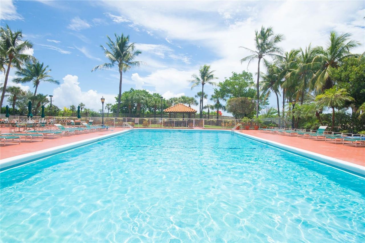 2401 Collins Ave, Unit 712, Miami Beach, FL 33140 Photo