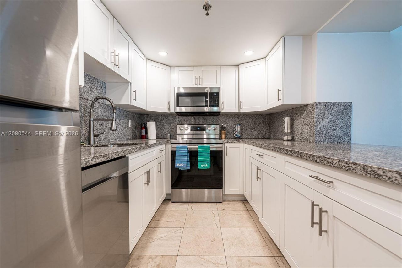 2401 Collins Ave, Unit 712, Miami Beach, FL 33140 Photo