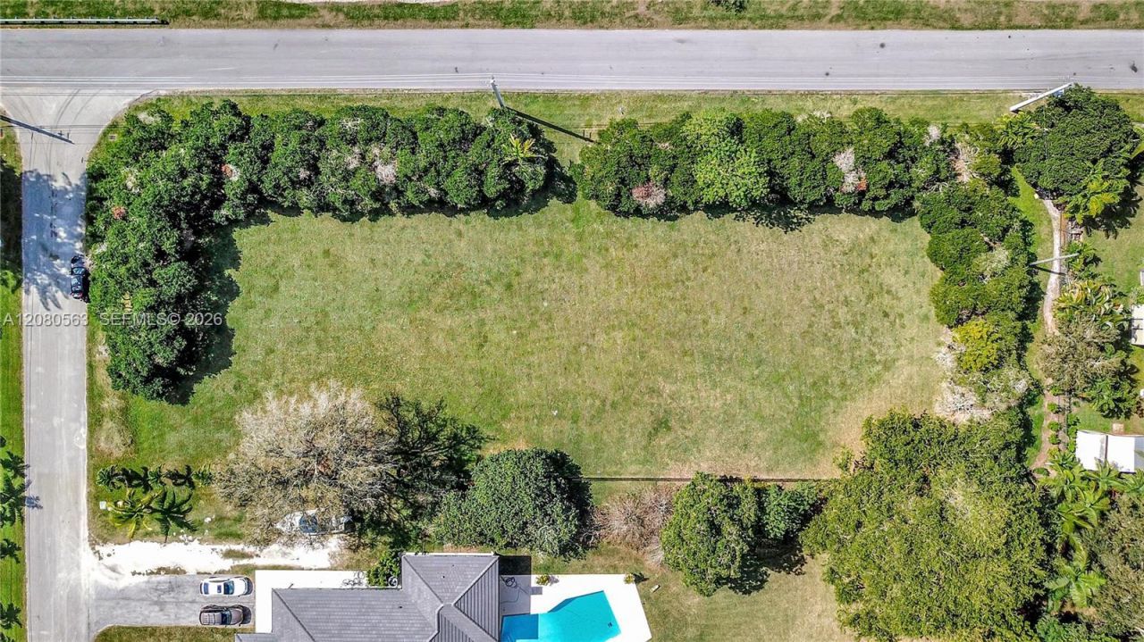 28 SW Street, Davie, FL 33330 Photo