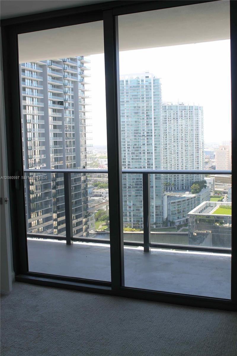 45 SW 9th St, Unit 2809, Miami, FL 33130 Photo