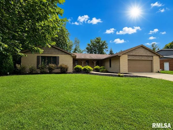 122 W MORNINGSIDE Drive, Peoria, IL 61614