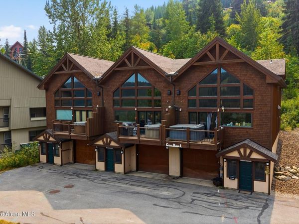 8 Snowghost Rd , Sandpoint, ID 83864