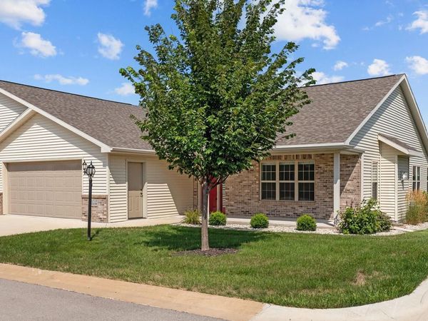 1365 CANDLELIGHT LANE, Fond Du Lac, WI 54937