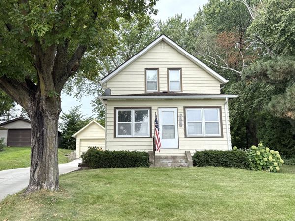 731 Willis Street , Dassel, MN 55325