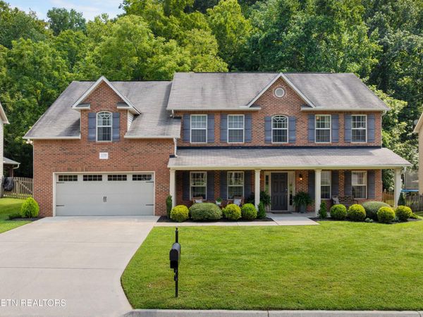 11728 Edison Drive, Knoxville, TN 37932