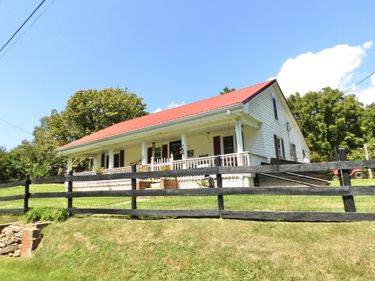 590 Webb Road, Irvine, KY 40336