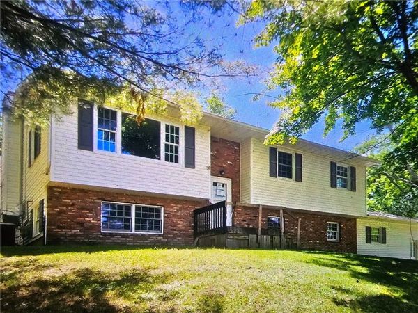 82 Stonecroft , Horseheads, NY 14845