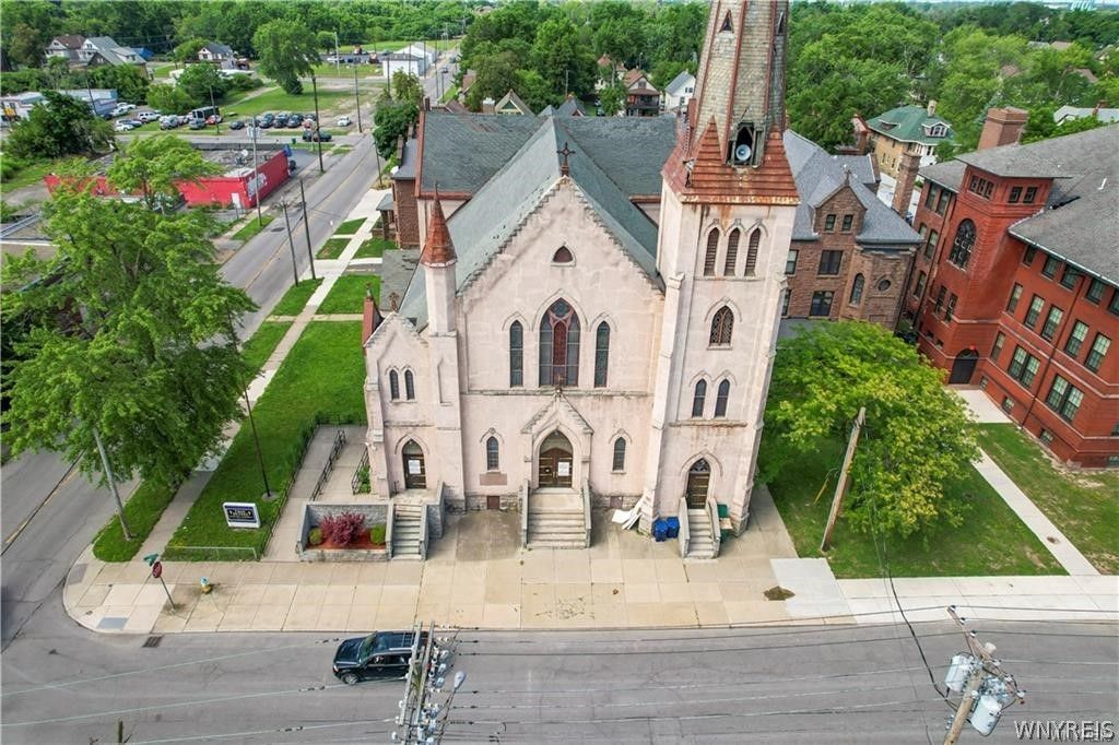 1112 South Avenue, Niagara Falls, NY 14305 Main Photo