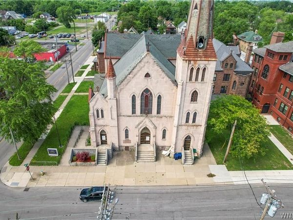 1112 South Avenue , Niagara Falls, NY 14305