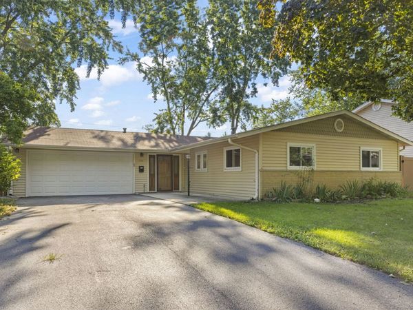 7101 Edgebrook Lane, Hanover Park, IL 60133