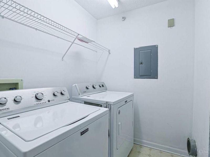 4350 Regency Ridge Court, Unit 305, Green Township, OH 45248 Photo 20