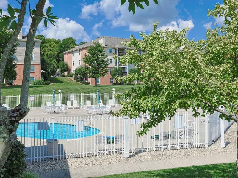 4350 Regency Ridge Court, Unit 305, Green Township, OH 45248 Photo 30