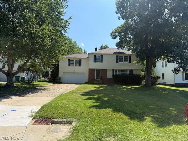 4932 Nan Linn Drive , Richmond Heights, OH 44143