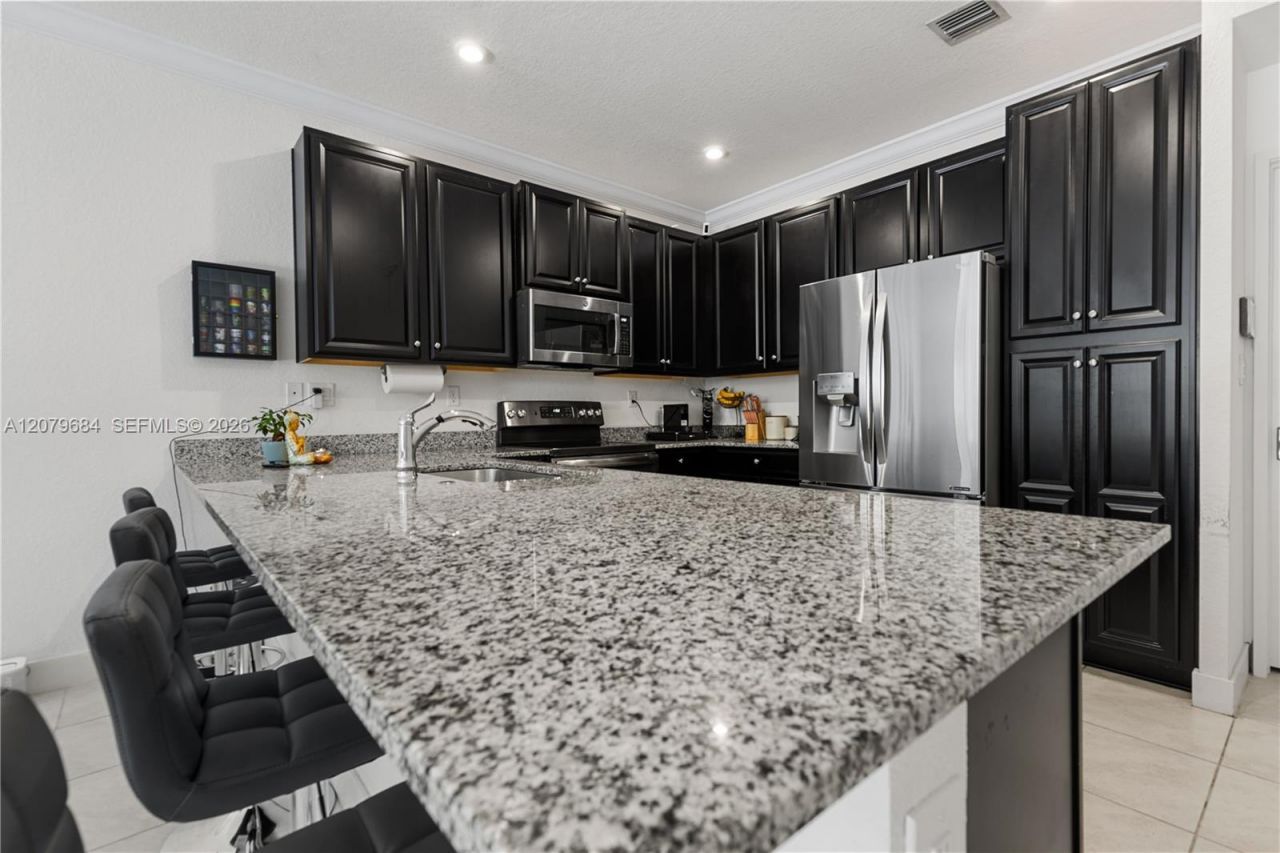 10972 SW 235th Ln, Unit 10972, Homestead, FL 33032 Photo