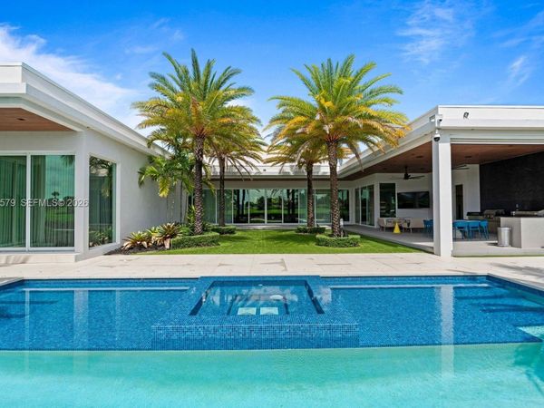 3939 Country Club Ln , Fort Lauderdale, FL 33308