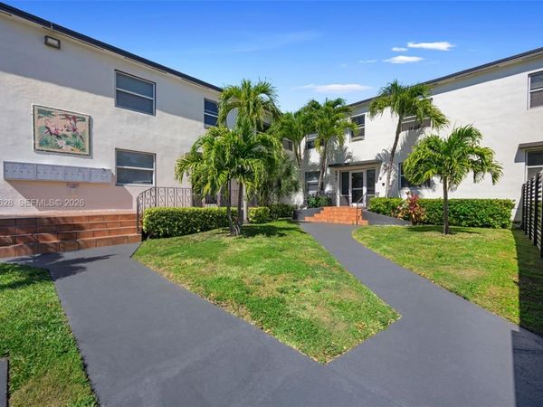 575 NE 82nd St, Unit 15, Miami, FL 33138