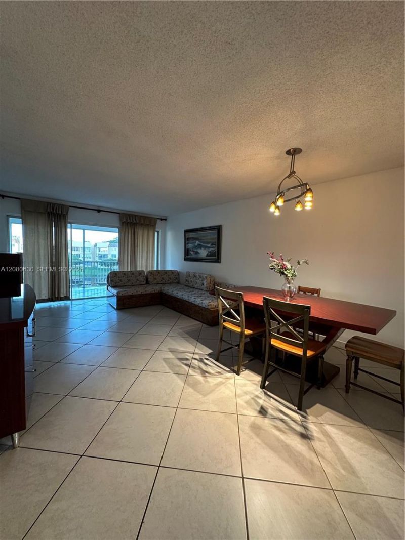 6090 NW 64th Ave , Unit 310, Tamarac, FL 33319 Photo