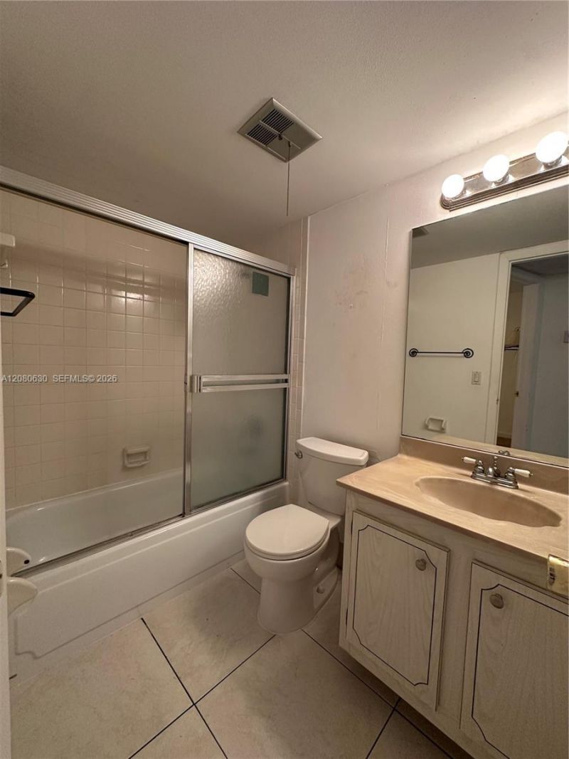 6090 NW 64th Ave , Unit 310, Tamarac, FL 33319 Photo