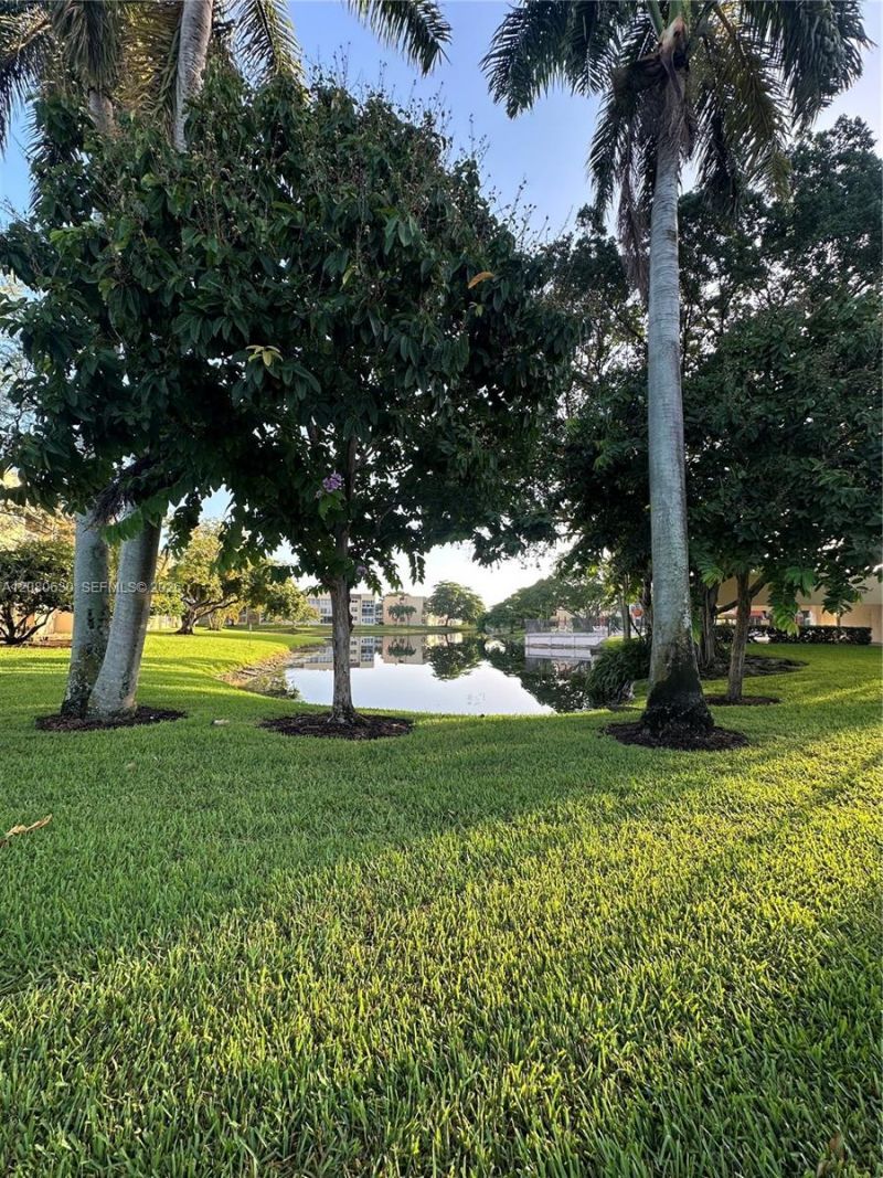 6090 NW 64th Ave , Unit 310, Tamarac, FL 33319 Photo