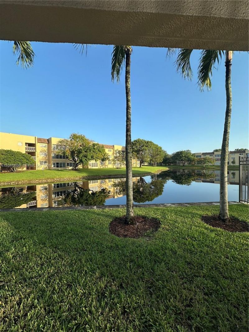6090 NW 64th Ave , Unit 310, Tamarac, FL 33319 Photo