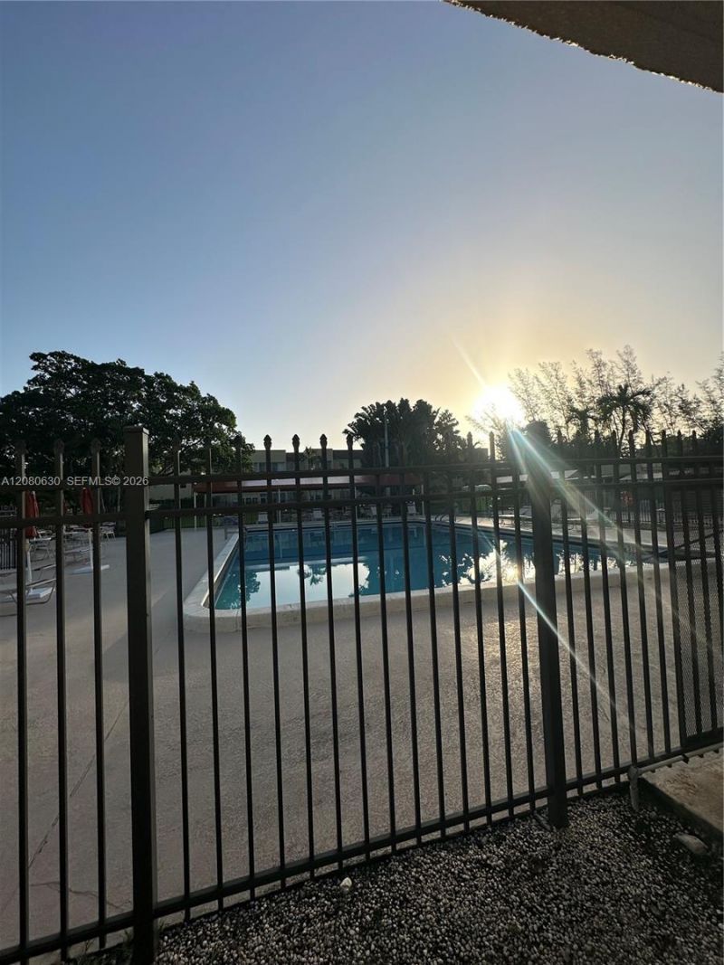 6090 NW 64th Ave , Unit 310, Tamarac, FL 33319 Photo