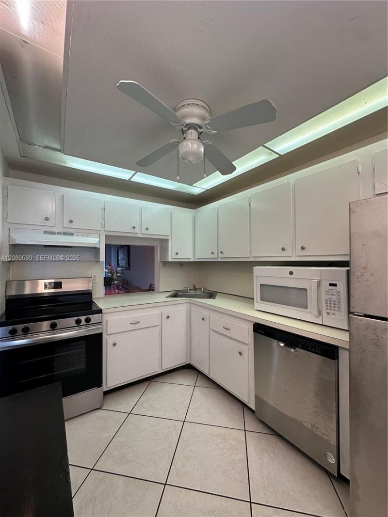 6090 NW 64th Ave , Unit 310, Tamarac, FL 33319 Photo