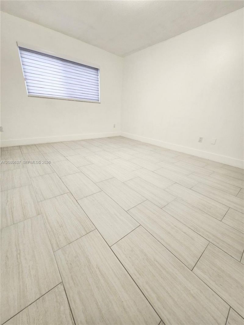 18224 Mediterranean Blvd , Unit 8-17, Hialeah, FL 33015 Photo