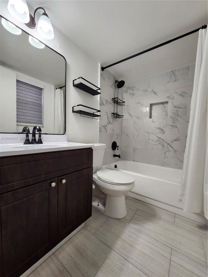 18224 Mediterranean Blvd , Unit 8-17, Hialeah, FL 33015 Photo