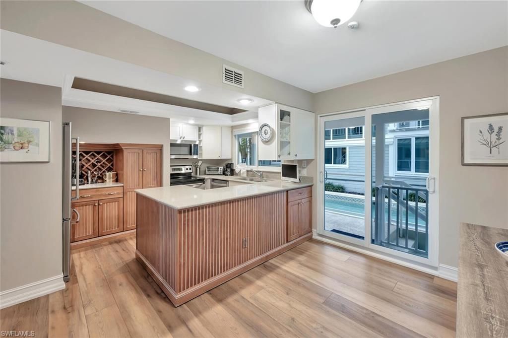 180 6th Ave S, Unit 3, Naples, FL 34102 Photo
