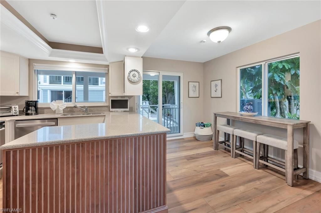 180 6th Ave S, Unit 3, Naples, FL 34102 Photo